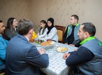 PAŞA Holding Zəfər Günü münasibətilə şəhid övladlarına bayram sovqatları çatdırır (FOTO)