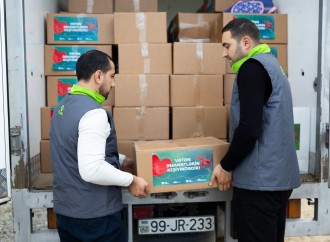 PAŞA Holding Zəfər Günü münasibətilə şəhid övladlarına bayram sovqatları çatdırır (FOTO)