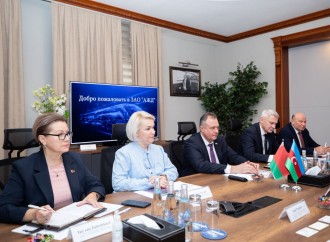 Azərbaycan və Belarus arasında dəmir yolu ilə müntəzəm yükdaşımaların təşkili müzakirə edilib