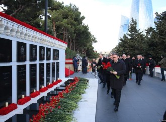 Azərbaycan xalqı 20 Yanvar faciəsi qurbanlarının əziz xatirəsini yad edir