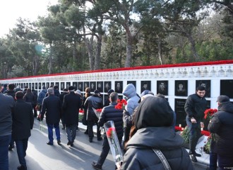 Azərbaycan xalqı 20 Yanvar faciəsi qurbanlarının əziz xatirəsini yad edir