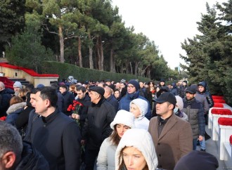 Azərbaycan xalqı 20 Yanvar faciəsi qurbanlarının əziz xatirəsini yad edir
