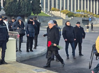Azərbaycan xalqı 20 Yanvar faciəsi qurbanlarının əziz xatirəsini yad edir