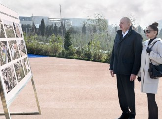 Prezident İlham Əliyev Bakıda metronun “Gənclik” stansiyasının yaxınlığında yaradılan yeni parkın açılışında iştirak edib