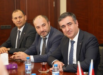 MÜSİAD Azərbaycan idarə heyəti Türkiyənin Azərbaycandaki səfiri Birol Akgün ilə görüşüb
