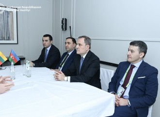 Ceyhun Bayramov litvalı həmkarı ilə beynəlxalq təhlükəsizliyi müzakirə edib