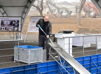 Prezident İlham Əliyev Xankəndidə Zəfər parkının təməlqoyma mərasimində iştirak edib