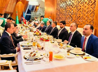 Türkmənistanın baş müftisi Azərbaycan Səfirliyinin təşkil etdiyi iftar mərasimində iştirak edib