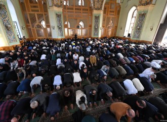 Məscidlərdə bayram namazı qılınıb