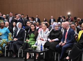 Birinci xanım Mehriban Əliyeva Antalya Diplomatiya Forumunun panel iclasında iştirak edib