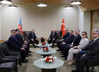 Azərbaycan və Türkiyə Müdafiə Nazirləri regional təhlükəsizliyi müzakirə edib