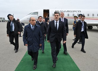 Gürcüstan Prezidenti Azərbaycana rəsmi səfərə gəlib