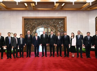 Prezident İlham Əliyev Pekində “China Energy Engineering Corporation Limited” şirkətinin sədri ilə görüşüb