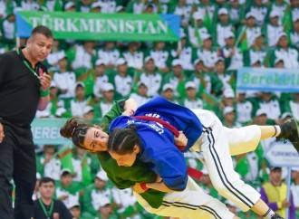 Azərbaycanın güləşçiləri Türkmənistanda üç medal qazanıb