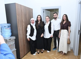 Heydər Əliyev Fondunun vitse-prezidenti Leyla Əliyeva və Bakı Media Mərkəzinin rəhbəri Arzu Əliyeva Bakıda ICESCO-nun regional ofisinin rəsmi açılış mərasimində iştirak ediblər