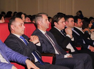 “Heydər Əliyev 102” adlı təntənəli ədəbi-bədii tədbir təşkil edilib