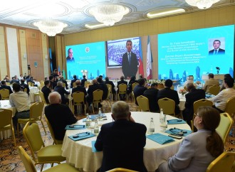 Aşqabadda Ümummilli Lider  Heydər Əliyevin anadan olmasının 102-ci ildönümü münasibətilə tədbir keçirilib