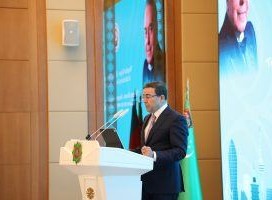 Aşqabadda Ümummilli Lider  Heydər Əliyevin anadan olmasının 102-ci ildönümü münasibətilə tədbir keçirilib