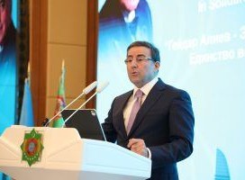 Aşqabadda Ümummilli Lider  Heydər Əliyevin anadan olmasının 102-ci ildönümü münasibətilə tədbir keçirilib