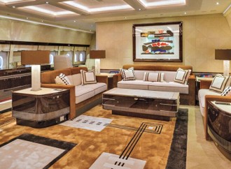 Qətər kral ailəsindən Trampa jest - lüks Boeing təyyarəsi