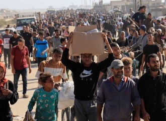Qəzzada yardım paylanmasında xaos və atəş səsləri: ABŞ-ın dəstəklədiyi “Yardım Fondu” fəaliyyətini dayandırdı