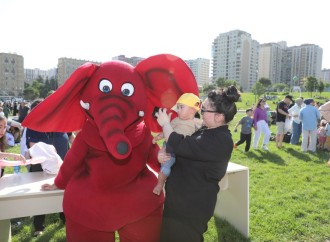 Heydər Əliyev Mərkəzinin parkında Uşaq festivalı keçirilib