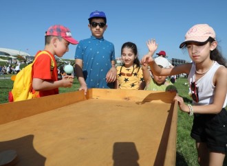 Heydər Əliyev Mərkəzinin parkında Uşaq festivalı keçirilib