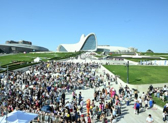 Heydər Əliyev Mərkəzinin parkında Uşaq festivalı keçirilib