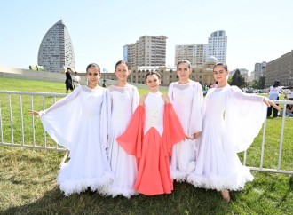 Heydər Əliyev Mərkəzinin parkında Uşaq festivalı keçirilib