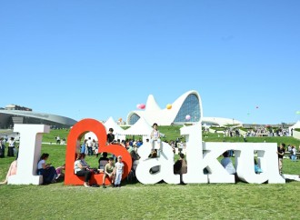 Heydər Əliyev Mərkəzinin parkında Uşaq festivalı keçirilib