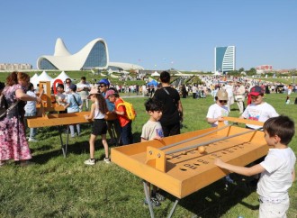 Heydər Əliyev Mərkəzinin parkında Uşaq festivalı keçirilib
