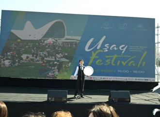 Heydər Əliyev Mərkəzinin parkında Uşaq festivalı keçirilib