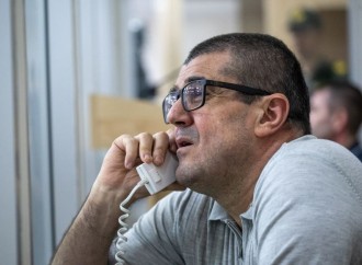 Məhkəmədə Azərbaycanın vaxtilə işğal altında olan ərazilərində “parad” üçün silahların Ermənistandan gətirildiyi etiraf edilib