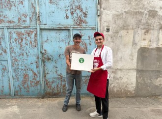 Heydər Əliyev Fondunun vitse-prezidenti Leyla Əliyevanın təşəbbüsü ilə aztəminatlı ailələrə qurban payları çatdırılıb