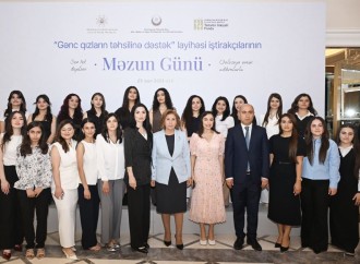 Heydər Əliyev Fondunun vitse-prezidenti Leyla Əliyeva “Gənc qızların təhsilinə dəstək” layihəsi iştirakçılarının məzun günündə iştirak edib