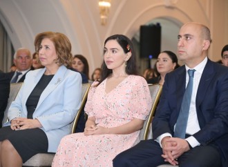 Heydər Əliyev Fondunun vitse-prezidenti Leyla Əliyeva “Gənc qızların təhsilinə dəstək” layihəsi iştirakçılarının məzun günündə iştirak edib