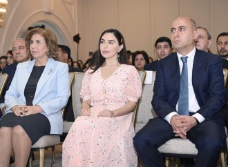 Heydər Əliyev Fondunun vitse-prezidenti Leyla Əliyeva “Gənc qızların təhsilinə dəstək” layihəsi iştirakçılarının məzun günündə iştirak edib