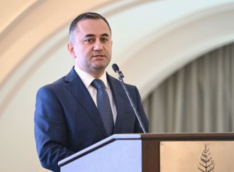 Heydər Əliyev Fondunun vitse-prezidenti Leyla Əliyeva “Gənc qızların təhsilinə dəstək” layihəsi iştirakçılarının məzun günündə iştirak edib