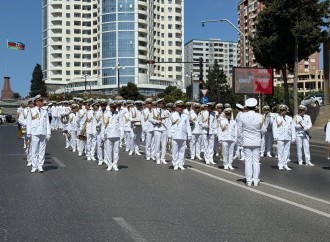 Silahlı Qüvvələr Günü münasibətilə hərbçilərin yürüşü keçirilir