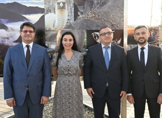 Heydər Əliyev Fondunun vitse-prezidenti Leyla Əliyeva Azərbaycanda təbiətin mühafizəsinin 100 illiyinə həsr olunmuş fotosərginin açılışında iştirak edib