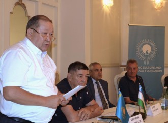 Türk Mədəniyyəti və İrsi Fondunun nəşr etdiyi “Özümüzü Kəsən Qılınc” kitabı ictimaiyyətə təqdim edilib