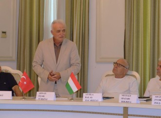 Türk Mədəniyyəti və İrsi Fondunun nəşr etdiyi “Özümüzü Kəsən Qılınc” kitabı ictimaiyyətə təqdim edilib
