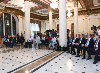 Azərbaycan və Gürcüstan XİN rəhbərləri mətbuata bəyanatla çıxış ediblər