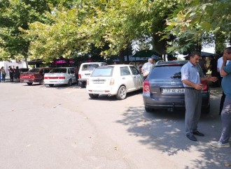 Ağdərənin Həsənriz kəndinə növbəti köç karvanı yola salınıb