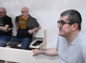 Ermənistan silahlı qüvvələrinin hücumları nəticəsində yaralanmış, mina qurbanı olmuş, evləri dağılmış şəxslər məhkəmədə ifadə veriblər