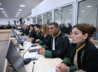 Ermənistan silahlı qüvvələrinin hücumları nəticəsində yaralanmış, mina qurbanı olmuş, evləri dağılmış şəxslər məhkəmədə ifadə veriblər