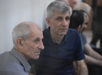 Ermənistan silahlı qüvvələrinin hücumları nəticəsində yaralanmış, mina qurbanı olmuş, evləri dağılmış şəxslər məhkəmədə ifadə veriblər