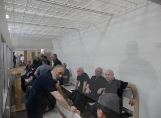 Ermənistan silahlı qüvvələrinin hücumları nəticəsində yaralanmış, mina qurbanı olmuş, əsirlikdə və girovluqda saxlanılmış şəxslər məhkəmədə ifadə veriblər