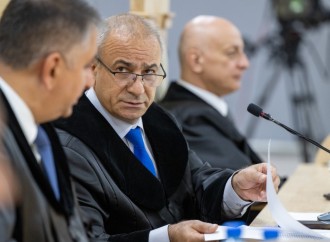 Ermənistan silahlı qüvvələrinin hücumları nəticəsində yaralanmış, mina qurbanı olmuş, əsirlikdə işgəncələrə məruz qalmış şəxslər məhkəmədə ifadə veriblər