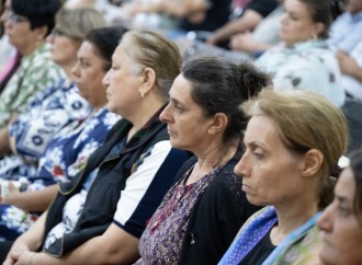 Ermənistan silahlı qüvvələrinin hücumları nəticəsində doğmaları itkin düşmüş, yaralanmış, mina qurbanı olmuş, əsirlikdə işgəncələrə məruz qalmış şəxslər məhkəmədə ifadə veriblə